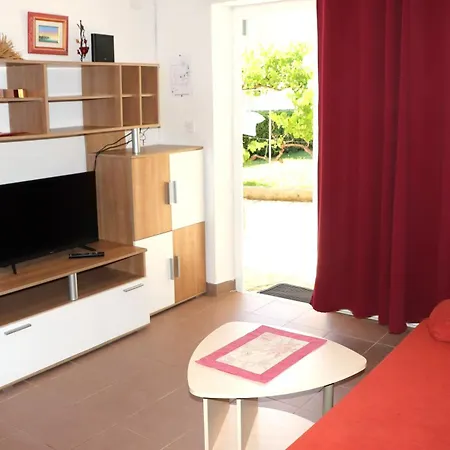 Apartament Andjela With Terrace, Garden And Sea View *