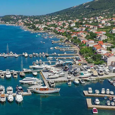 Apartament Andjela With Terrace, Garden And Sea View Barbat na Rabu