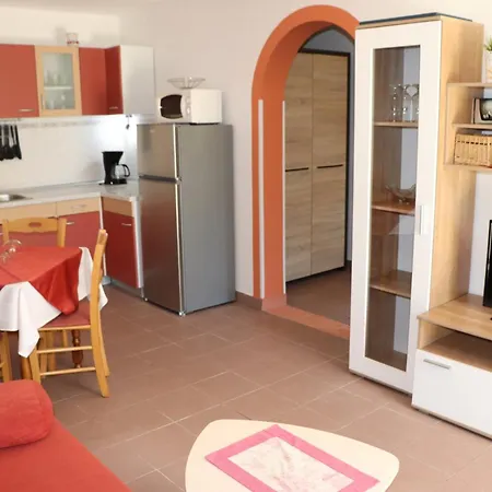 Διαμέρισμα Andjela With Terrace, Garden And Sea View *