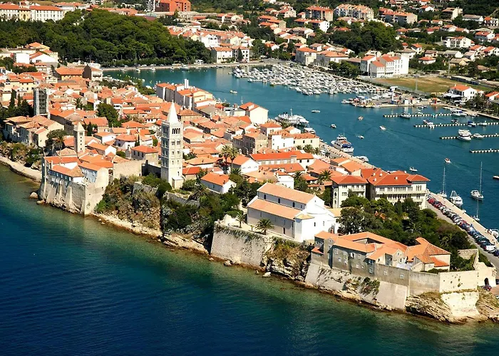 Andjela With Terrace, Garden And Sea View